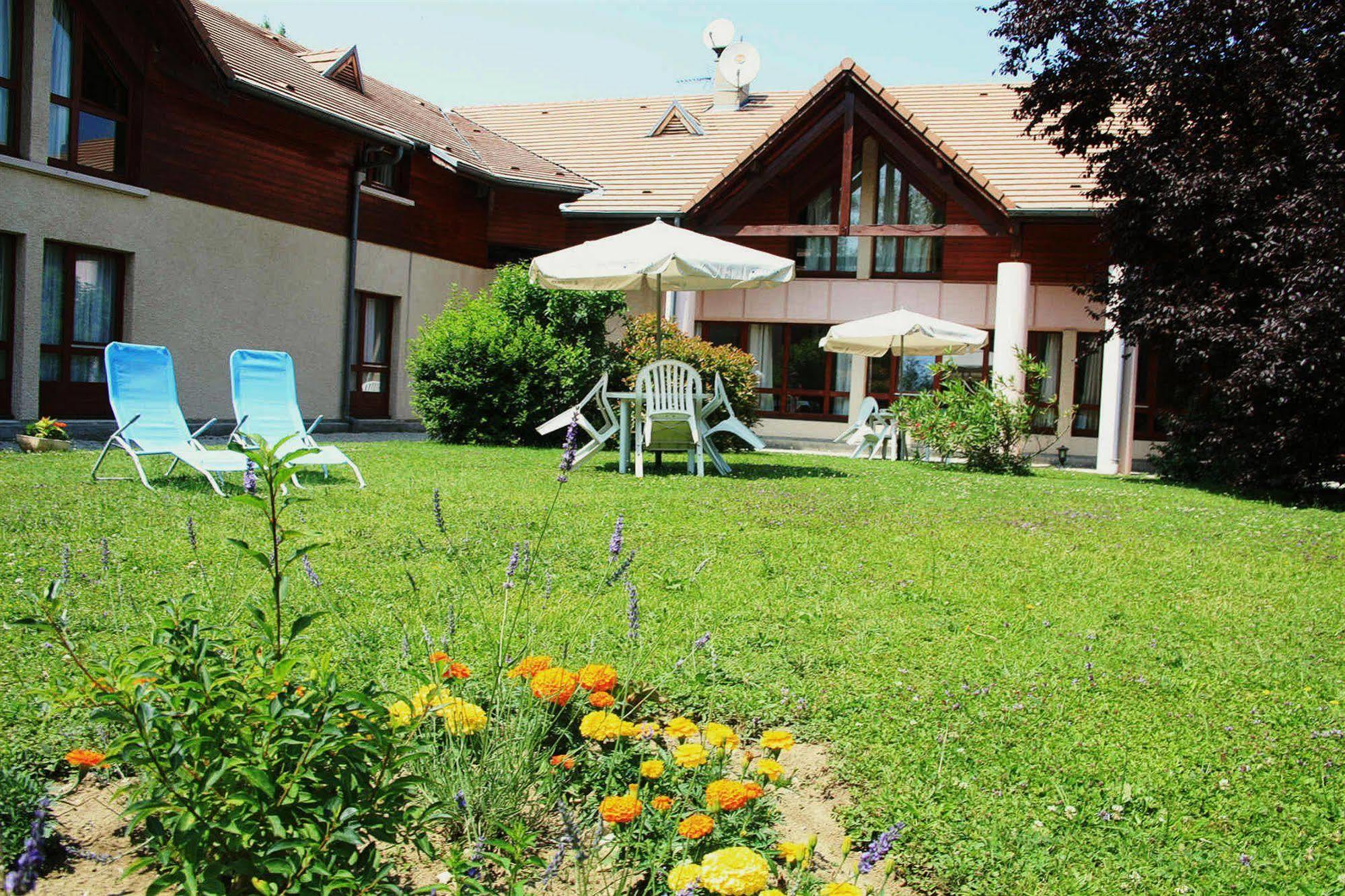 Noemys Viviers-Du-Lac Bagian luar foto